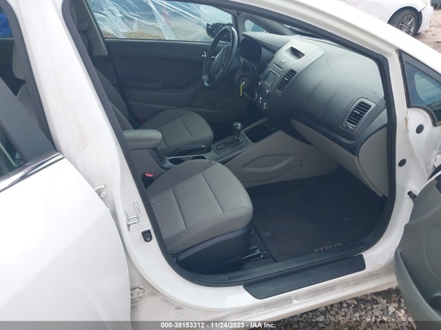 2016 KIA FORTE EX VIN: KNAFX4A80G5552934