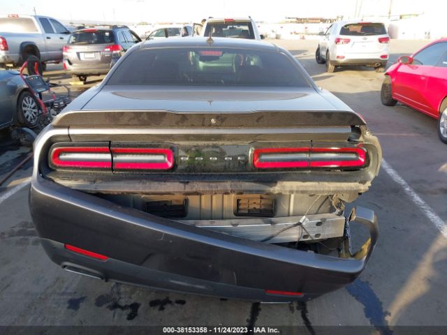 2C3CDZAG2JH280524 Dodge Challenger Sxt Plus