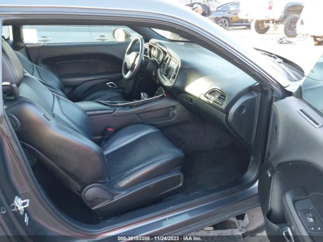 2C3CDZAG2JH280524 Dodge Challenger Sxt Plus