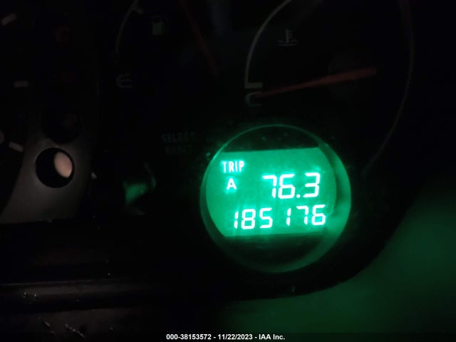 2005 HONDA PILOT EX-L VIN: 2HKYF185X5H538366