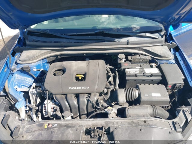 2017 HYUNDAI ELANTRA SE VIN: 5NPD84LF8HH190520