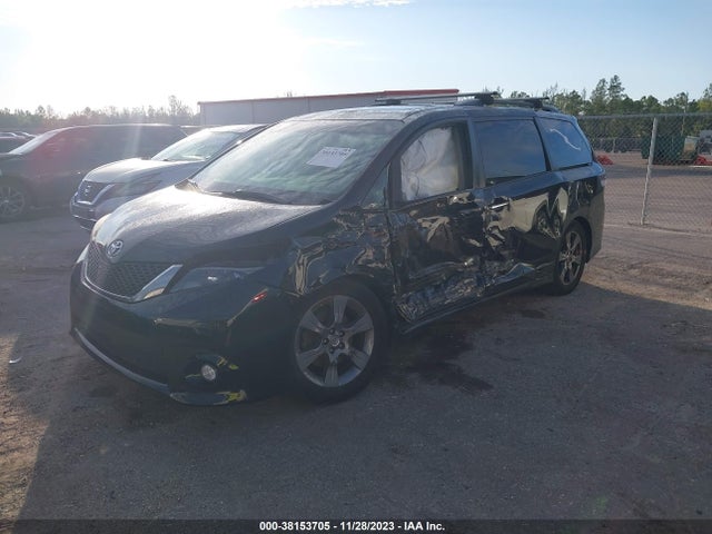 2017 TOYOTA SIENNA SE PREMIUM 8 PASSENGER VIN: 5TDXZ3DCXHS847014