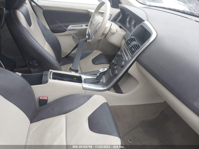 2013 VOLVO XC60 3.2/3.2 PLATINUM/3.2 PREMIER/3.2 PREMIER PLUS VIN: YV4952DL7D2408348
