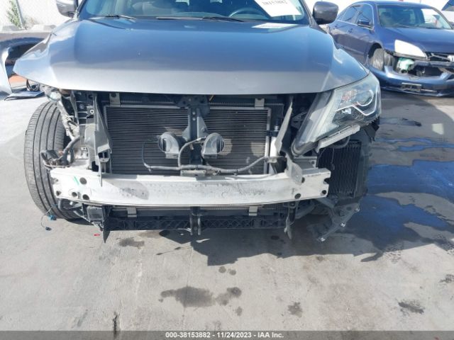 5N1DR2MN8JC617070 Nissan Pathfinder Sv