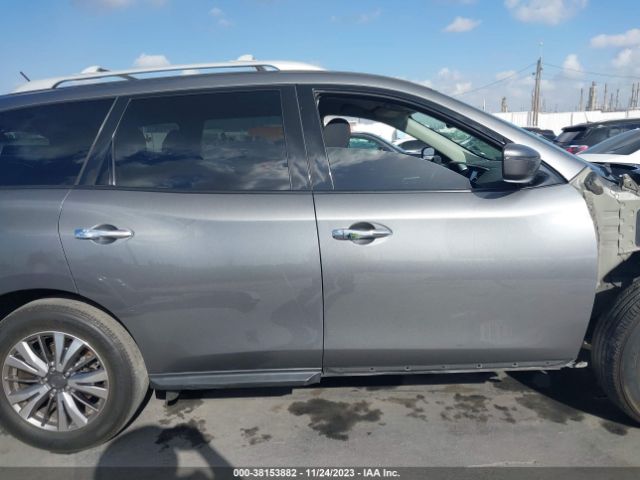 5N1DR2MN8JC617070 Nissan Pathfinder Sv
