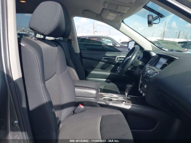5N1DR2MN8JC617070 Nissan Pathfinder Sv