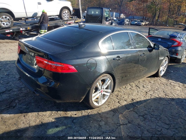 2017 JAGUAR XE SAJAE4BV7HA962454 Photo 3
