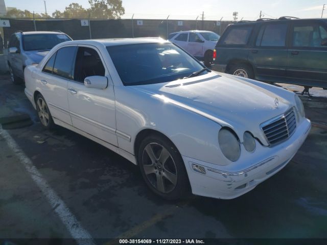 Auction sale of the 2000 Mercedes-benz E 320, vin: WDBJF65J8YB084266, lot number: 38154069