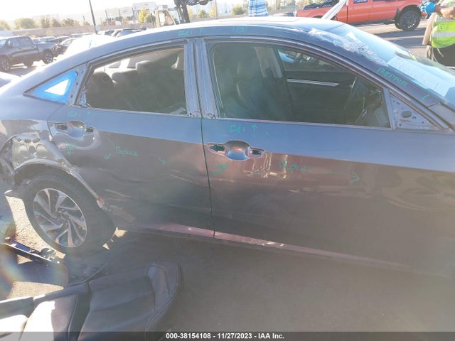 Honda CIVIC EX 2018 2HGFC2F73JH551300 Image 14