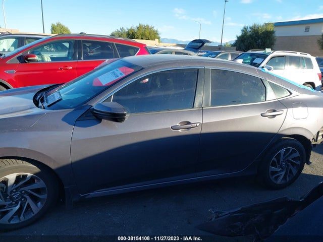 Honda CIVIC EX 2018 2HGFC2F73JH551300 Image 15