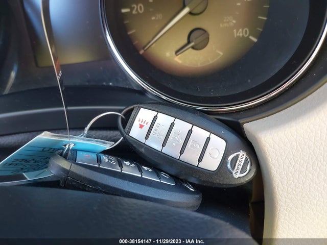 2018 NISSAN ROGUE SL VIN: JN8AT2MT7JW455085