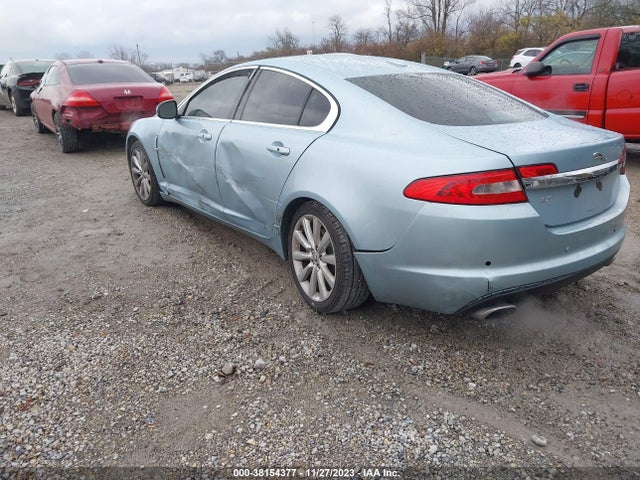 2011 JAGUAR XF SAJWA0GB0BLS19106 Photo 2