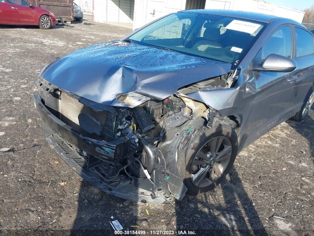 2018 HYUNDAI ELANTRA SEL VIN: 5NPD84LF1JH370217