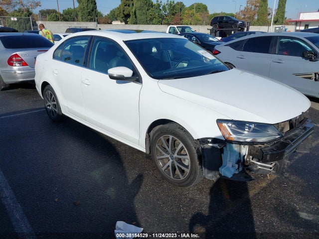 2017 VOLKSWAGEN JETTA 1.4T SE VIN: 3VWDB7AJ5HM329701