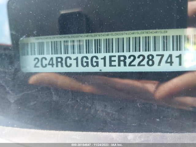 2C4RC1GG1ER228741 Chrysler Town & Country Limited
