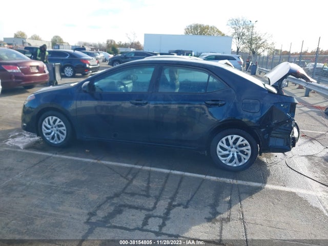 2018 TOYOTA COROLLA LE VIN: 2T1BURHE7JC982778