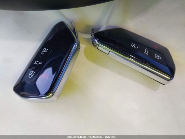 2023 VOLKSWAGEN GOLF R WVWEB7CD6PW146658 Photo 10
