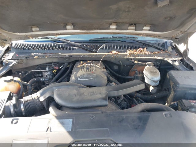 2003 GMC YUKON SLE VIN: 1GKEC13V93R211132