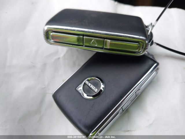 2019 VOLVO XC40 YV4162ULXK2062593 Photo 10