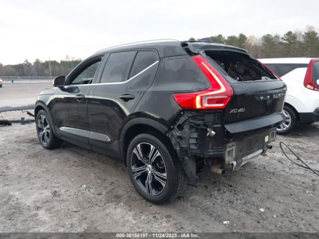 2019 VOLVO XC40 YV4162ULXK2062593 Photo 2
