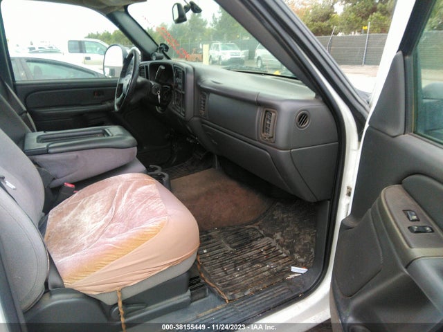 2004 GMC SIERRA 2500HD SLE VIN: 1GTHC24194E136354