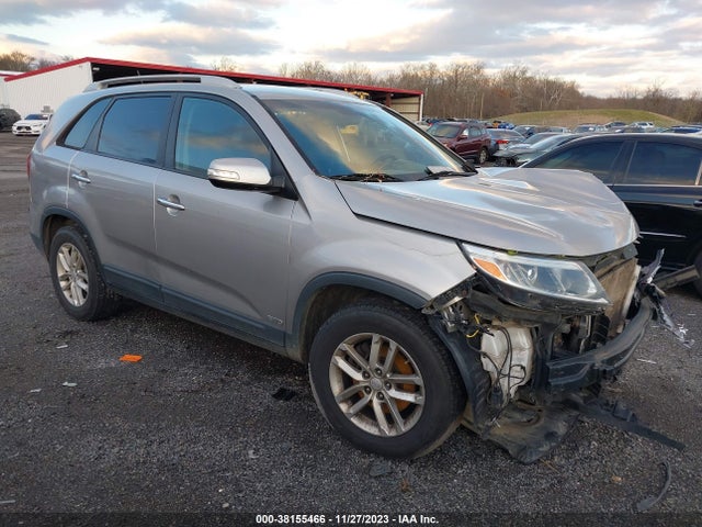 2014 KIA SORENTO LX VIN: 5XYKTDA61EG503127
