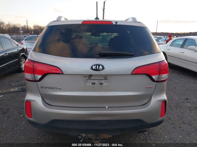 2014 KIA SORENTO LX VIN: 5XYKTDA61EG503127