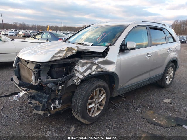 2014 KIA SORENTO LX VIN: 5XYKTDA61EG503127