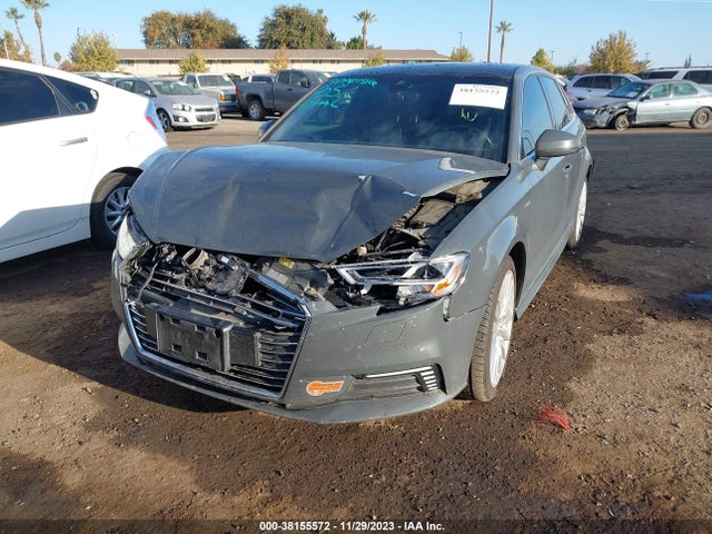 WAUSPBFF8HA038476 Audi A3 E-tron 1.4t Premium