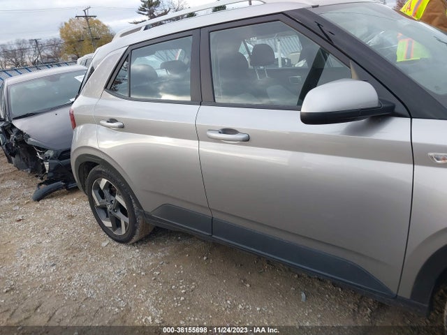2023 HYUNDAI VENUE SEL VIN: KMHRC8A3XPU262080