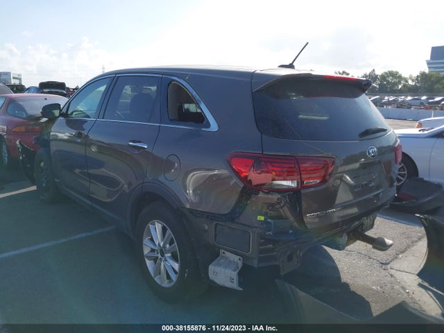 2019 KIA SORENTO 3.3L LX VIN: 5XYPGDA56KG560100