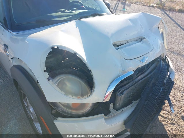 2010 MINI COOPER S WMWMF7C51ATW88636 Photo 5