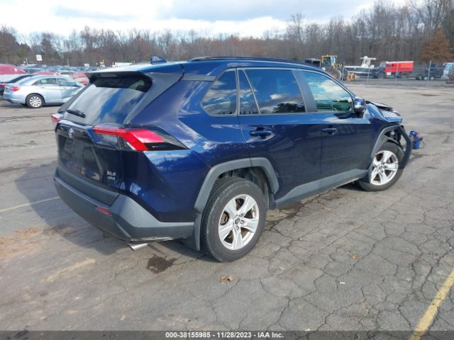 2019 TOYOTA RAV4 JTMP1RFV6KD031543 Photo 3
