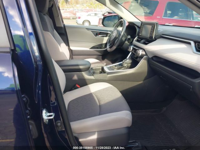 2019 TOYOTA RAV4 JTMP1RFV6KD031543 Photo 4
