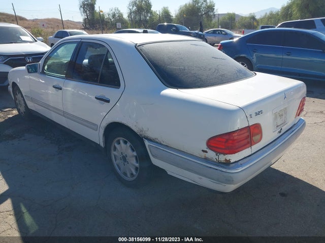 1997 MERCEDES-BENZ E-CLASS BASE (A5) VIN: WDBJF55F2VJ028640