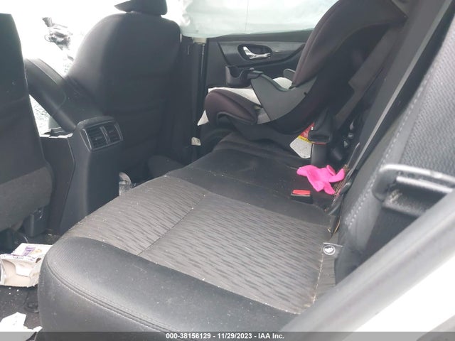 2018 NISSAN ROGUE SV VIN: 5N1AT2MV6JC708701