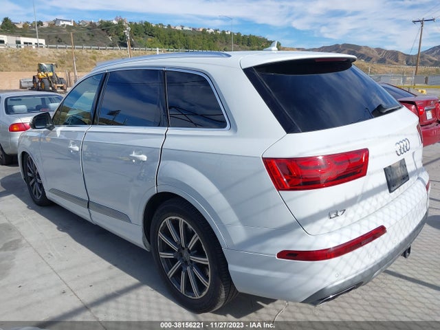 Audi Q7 3.0t Premium 2017 WA1LAAF78HD011718 Image 3