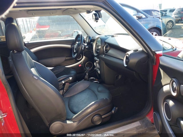2009 MINI COOPER S WMWMF73569TW81564 Photo 4