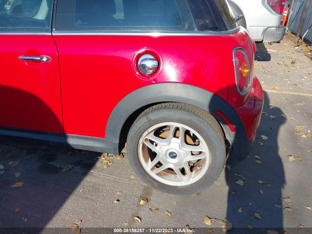 2009 MINI COOPER S WMWMF73569TW81564 Photo 5