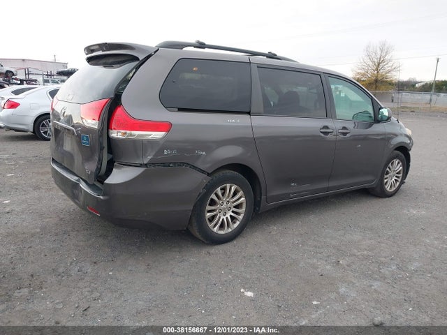2012 TOYOTA SIENNA XLE V6 8 PASSENGER VIN: 5TDYK3DC9CS253287