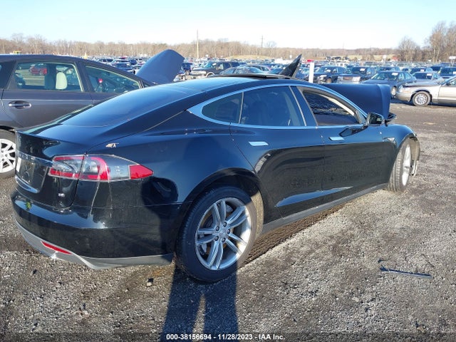 2013 TESLA MODEL S 5YJSA1DN3DFP12107 Photo 3