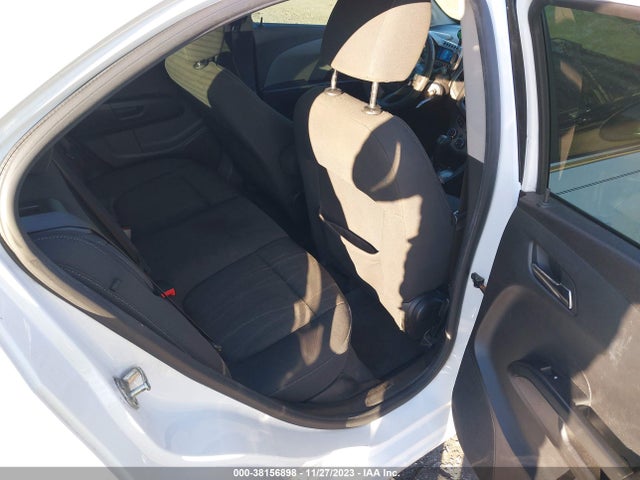 Chevrolet Sonic Lt Auto 2015 1G1JC5SH4F4219887 Image 8
