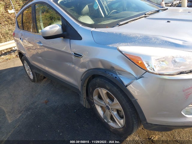 1FMCU0GX6GUC55660 Ford ESCAPE SE
