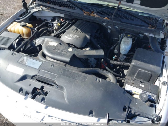 2004 CHEVROLET SUBURBAN 3GNFK16Z54G112432 Photo 9