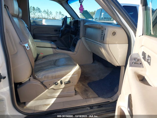 2004 CHEVROLET SUBURBAN 3GNFK16Z54G112432 Photo 4