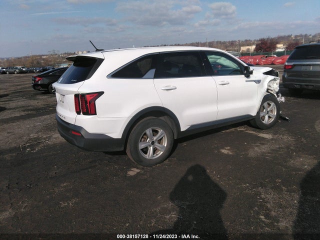 2021 KIA SORENTO LX VIN: 5XYRGDLC1MG003442