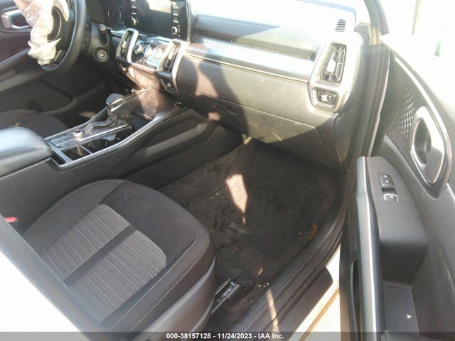 2021 KIA SORENTO LX VIN: 5XYRGDLC1MG003442