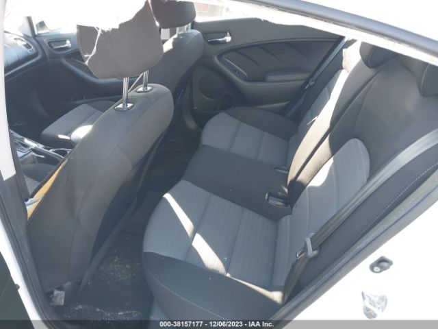 3KPFL4A73JE240821 KIA FORTE S