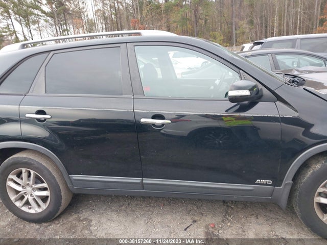 2015 KIA SORENTO LX V6 VIN: 5XYKTDA77FG611701