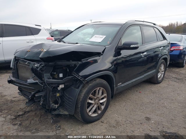 2015 KIA SORENTO LX V6 VIN: 5XYKTDA77FG611701